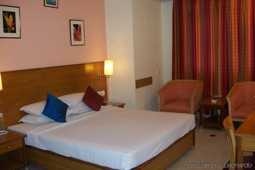 Hotel Ramanashree Brunton Bengalúr Pokoj fotografie